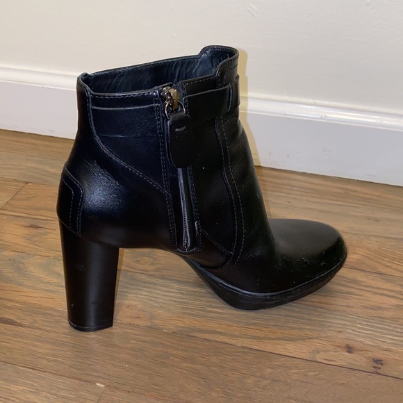 Tod’s Black heeled ankle boots - Picture 6 of 8